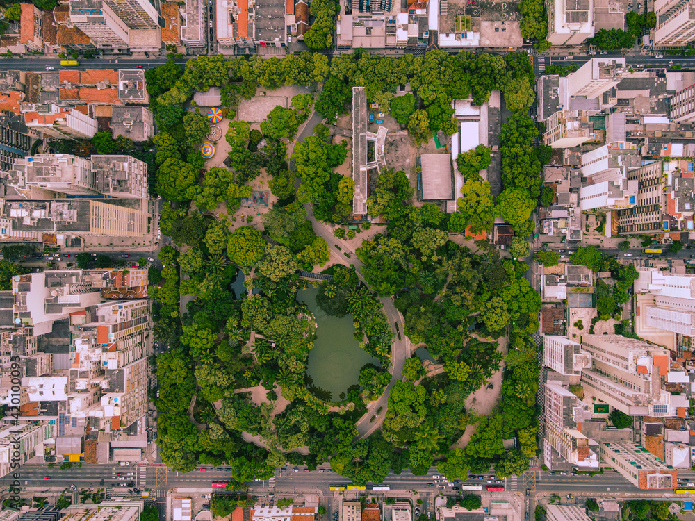 Vista aérea do Campo de São Bento, parque urbano de Niterói